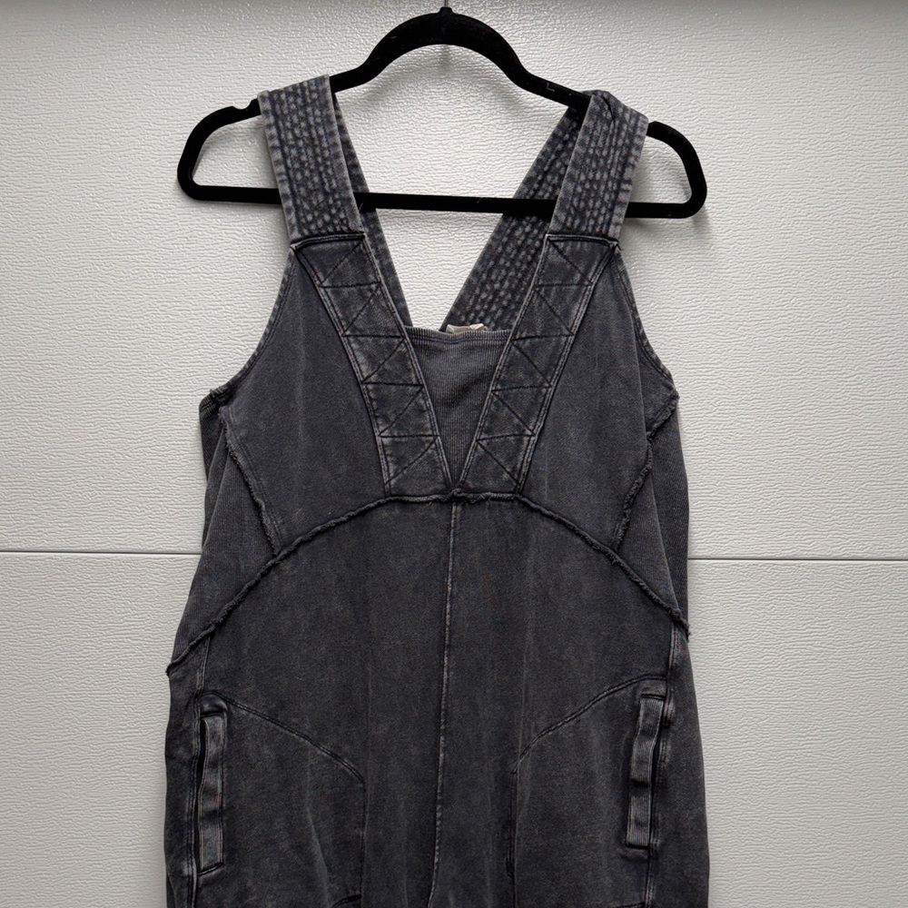 Stylish Easel Black Jumpsuit - Picture 2 of 15
